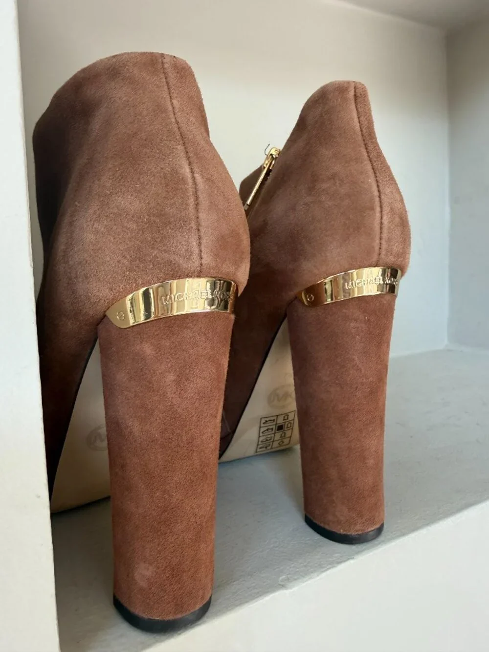 MICHAEL Michael Kors Brown Suede Platform Ankle Boots Booties 7.5 Gold